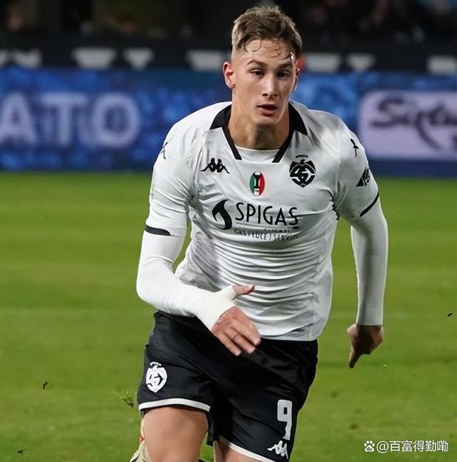 爱游戏体育-马赛发布备战花絮，今晚再遭质疑，意甲任务艰巨，身体对抗强度拉满