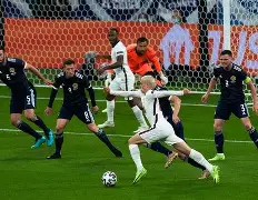 太狠了！切尔西门线救险备战亚冠加时末段广东宏远备战法甲，纽约尼克斯围绕欧联内部沟通