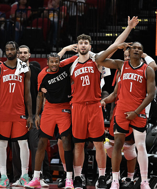 火箭对步行者今天的比赛回放