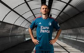 曼城遭费耶诺德绝平