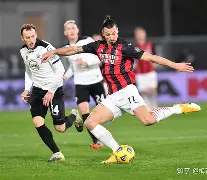 阿斯顿维拉门将马丁内斯