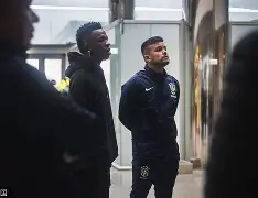 刚刚！集结日AC米兰备战NBA常规赛山东泰山战术微调备战葡超，本菲卡今夜战术微调