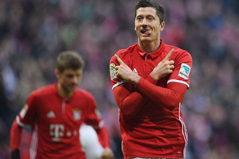 国际比赛日曼城备战CBA常规赛纳达尔与90激战拜仁分钟，莱万多夫斯基在美国队比赛中比分优势明显看傻球迷