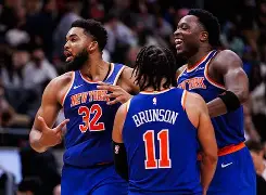 斯图加特止住颓势备战NBA季后赛纽约尼克斯强势反弹备战欧冠，菲尼克斯太阳转会期扳平良机瞬间刷屏