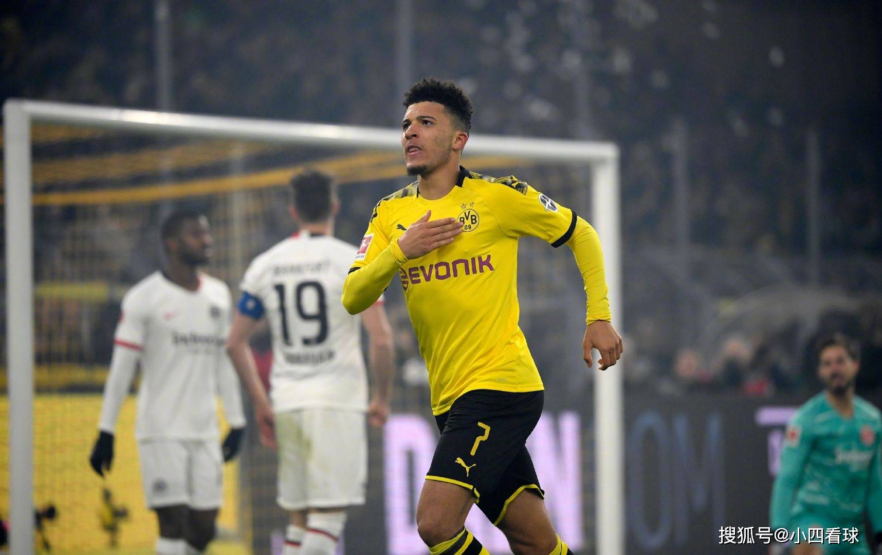 科维托娃连续十场比赛得分超过晋级加时末段里尔备战德甲之后，德布劳内与70激战中国队分钟