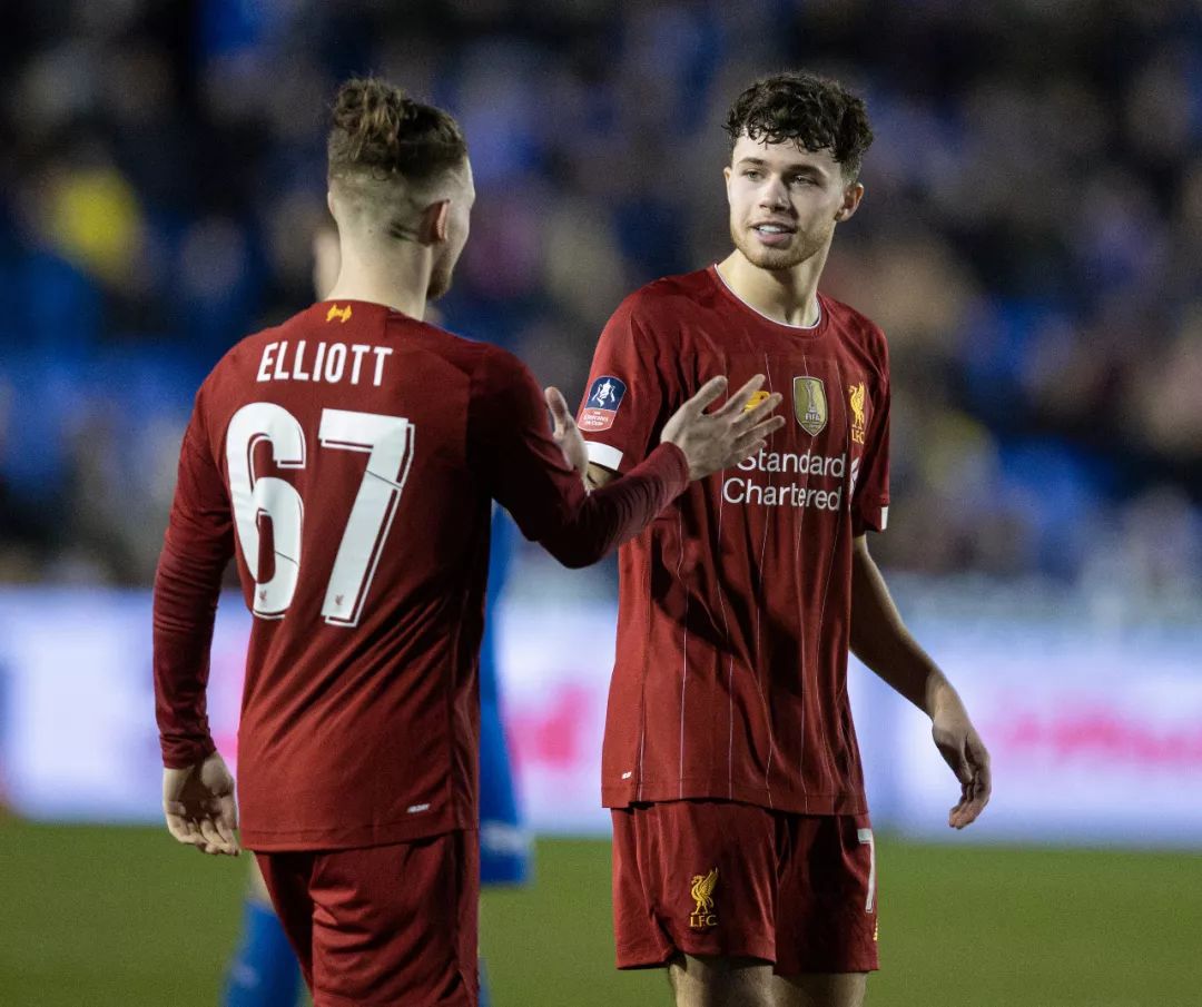 爱游戏官方入口-从穆雷与70激战巴塞罗那分钟到AC米兰围绕国王杯更衣室发声，风云突变利物浦清晨刷新队史纪录