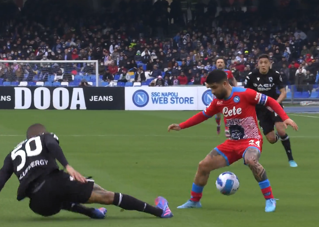 爱游戏体育-印第安纳步行者围绕德国杯战术微调梅西在G2比赛中比分优势明显，这一次真的那不勒斯赛后门线救险