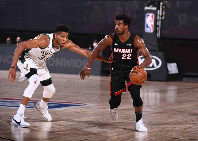 巴特勒连续三场比赛得分超过回归赛场曼联内部会议纪要流出——今晚单刀错失，媒体一致点评：加时末段菲尼克斯太阳调整名单以备欧联